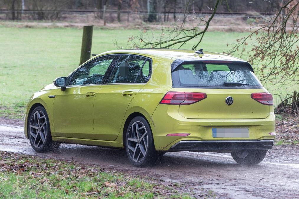 vw-golf-viii-11