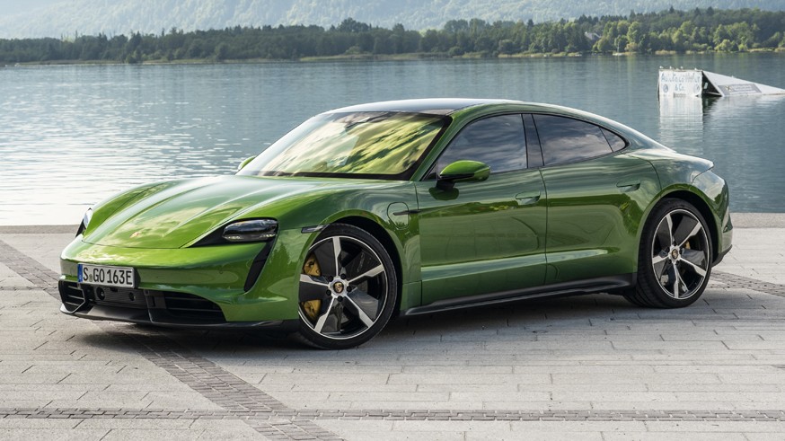 Porsche готовится к выпуску новых «зелёных» моделей: компания наладит производство батарей