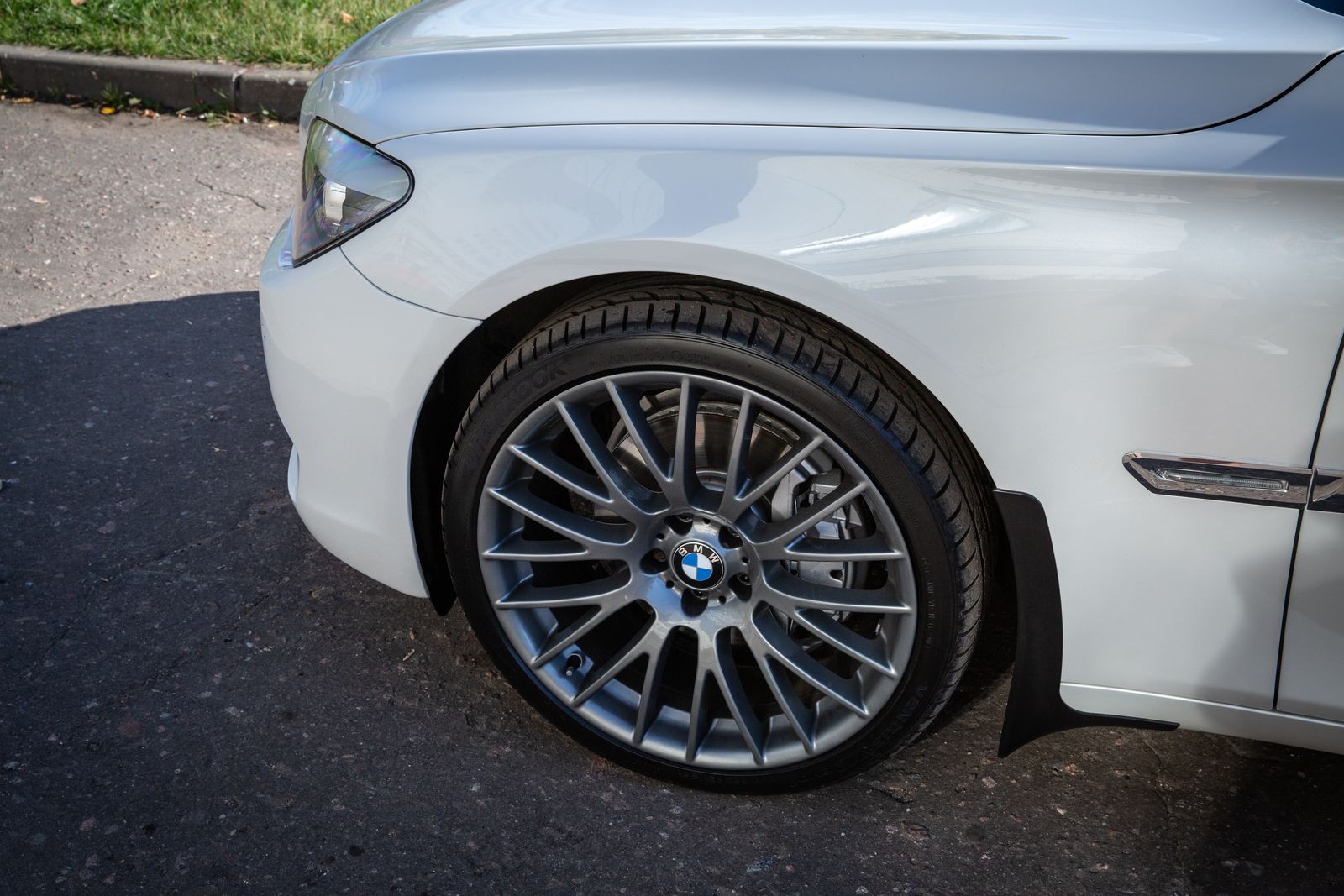 BMW 7er F01 с пробегом: вода в дверях и кузов, который нельзя восстановить после ДТП
