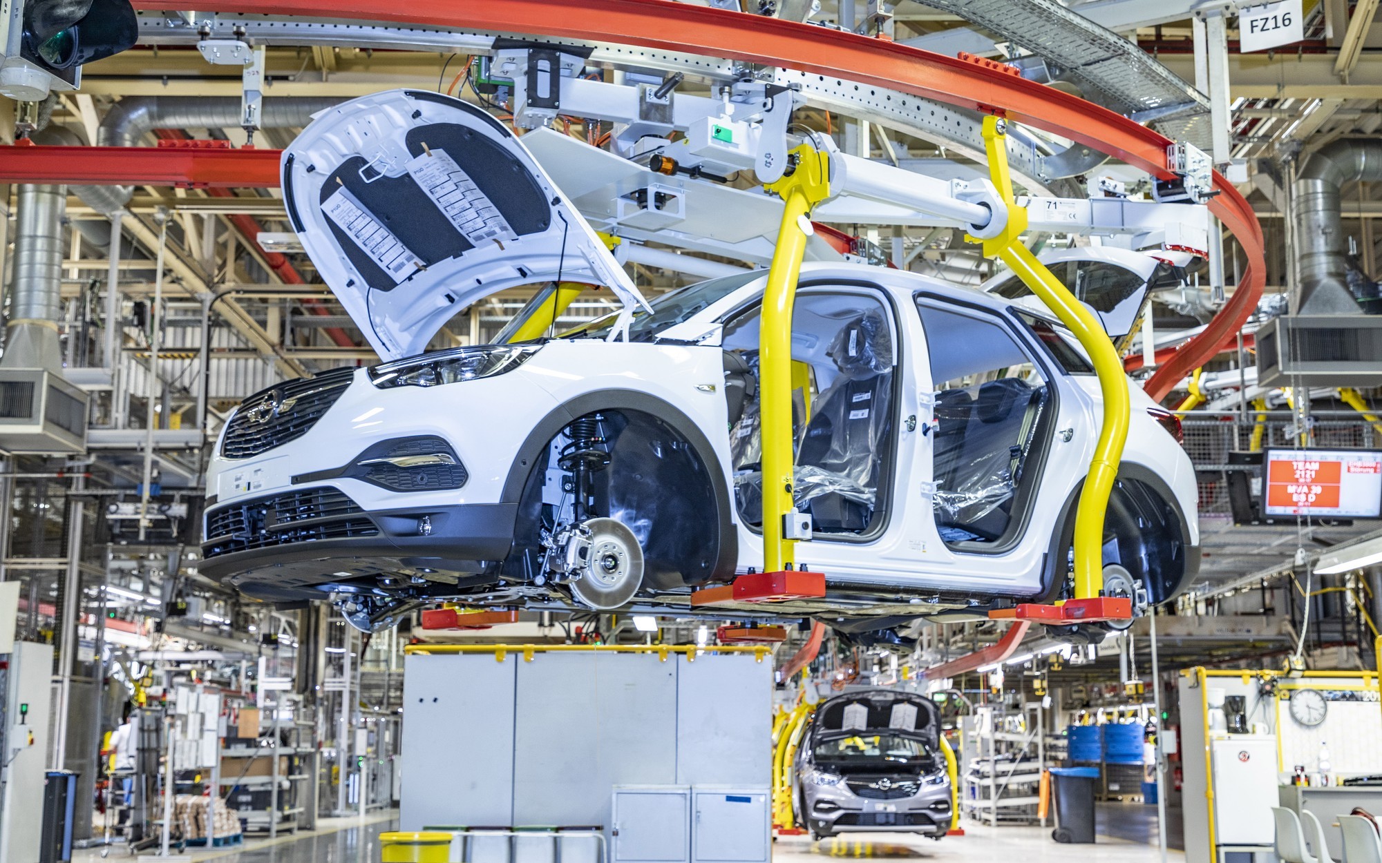 Рекордный простой из-за дефицита микрочипов: завод Opel в Айзенахе закрыт до 2022 года