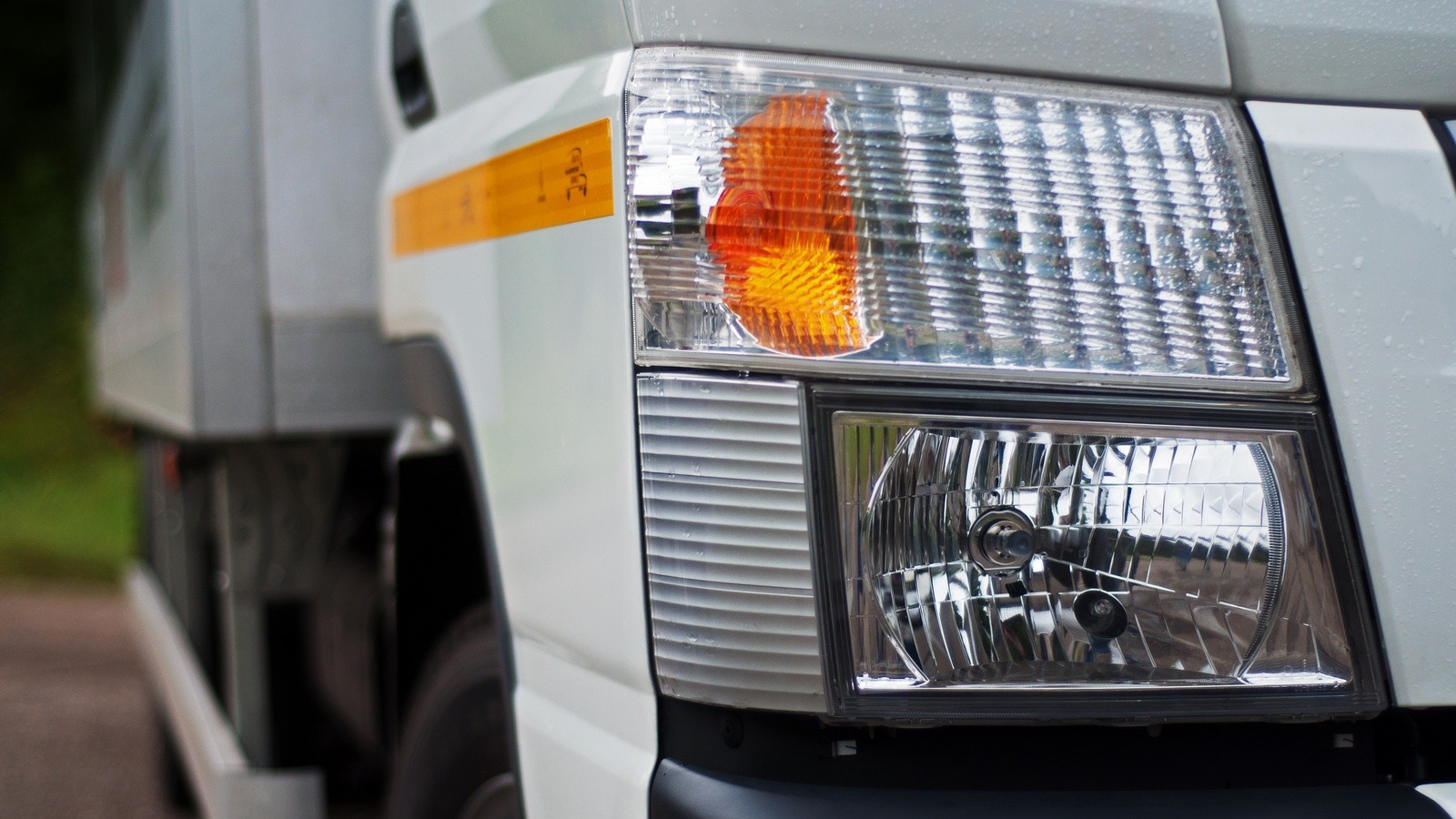 Fuso Canter TF фара