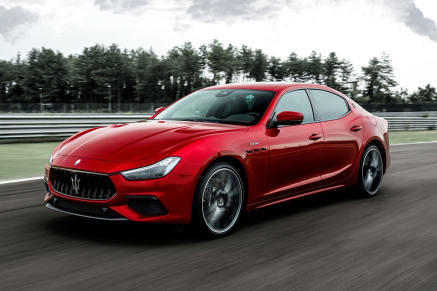 Maserati обновила линейку Trofeo Ghibli оснастили твин-турбомотором V8 Ferrari