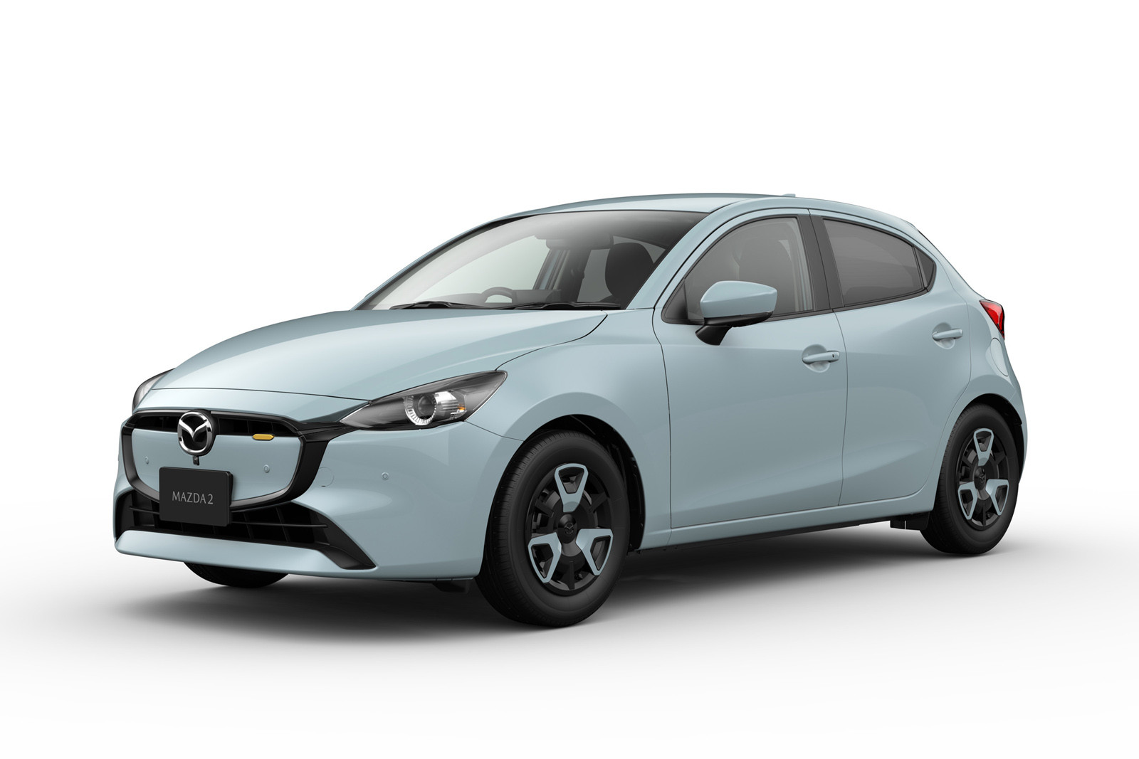 Маленький хэтчбек Mazda2 получил обновки вопреки слухам об отставке