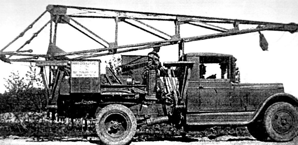 Опытный 2,5-тонный армейский автокран на базе АМО-3. 1933 год