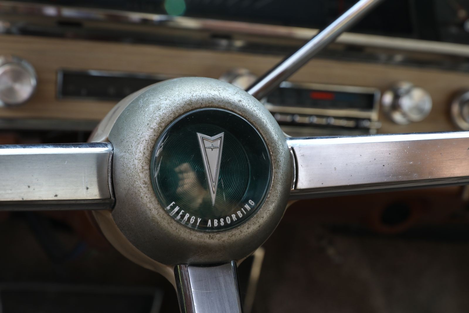 Цвет кабачка, 6.6 литра и полупрозрачный руль: опыт владения Pontiac Catalina 1968 года за $2000