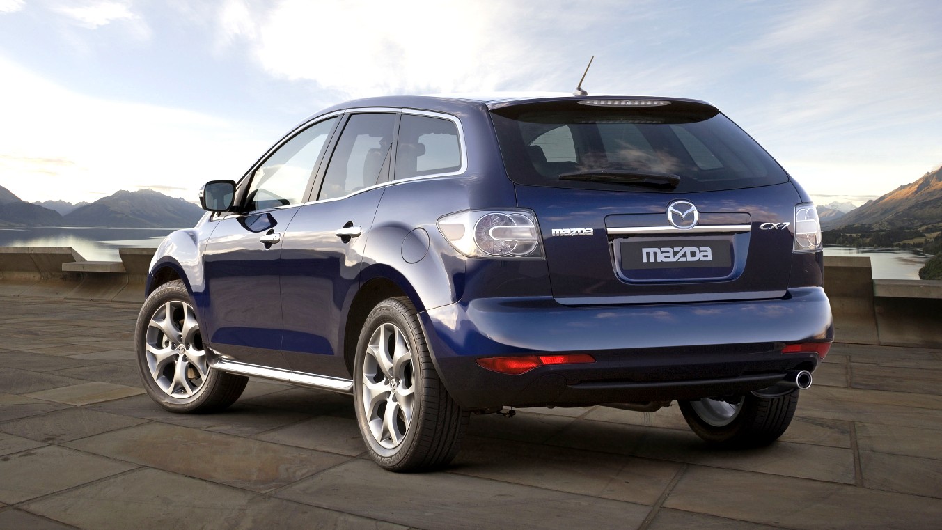 Помутнение рассеивателя: Mazda отзывает в России кроссоверы CX-7