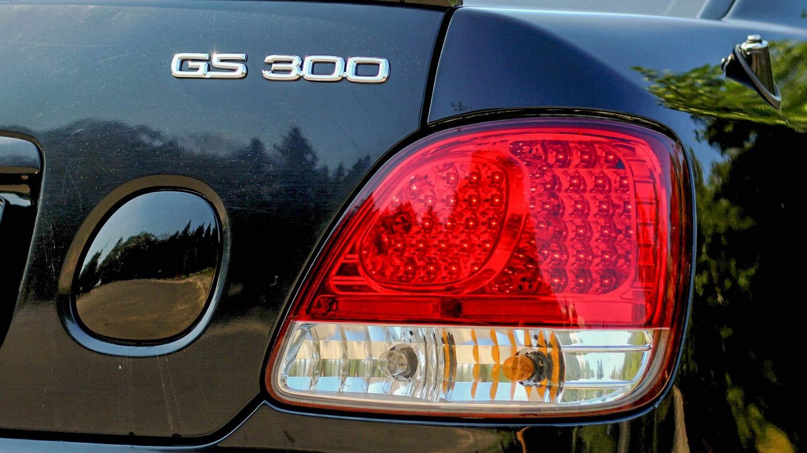 Lexus GS 300 II фонарь