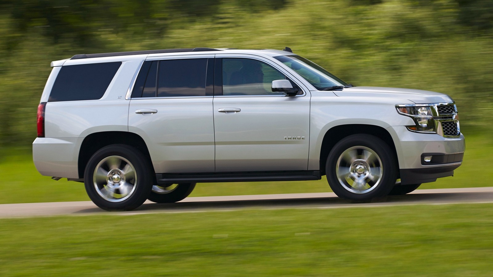 На фото: Chevrolet Tahoe LT '2014–н.в.
