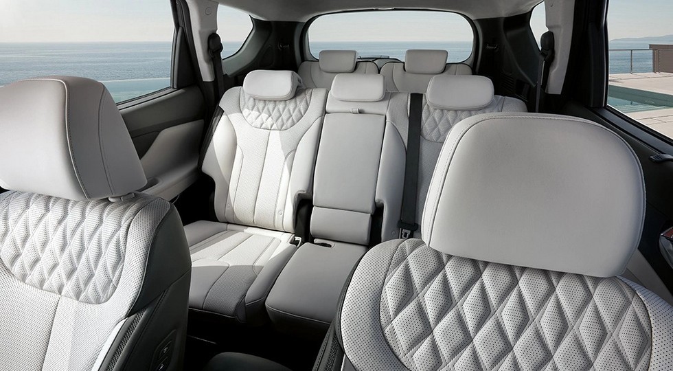 Салон обновленного Hyundai Santa Fe