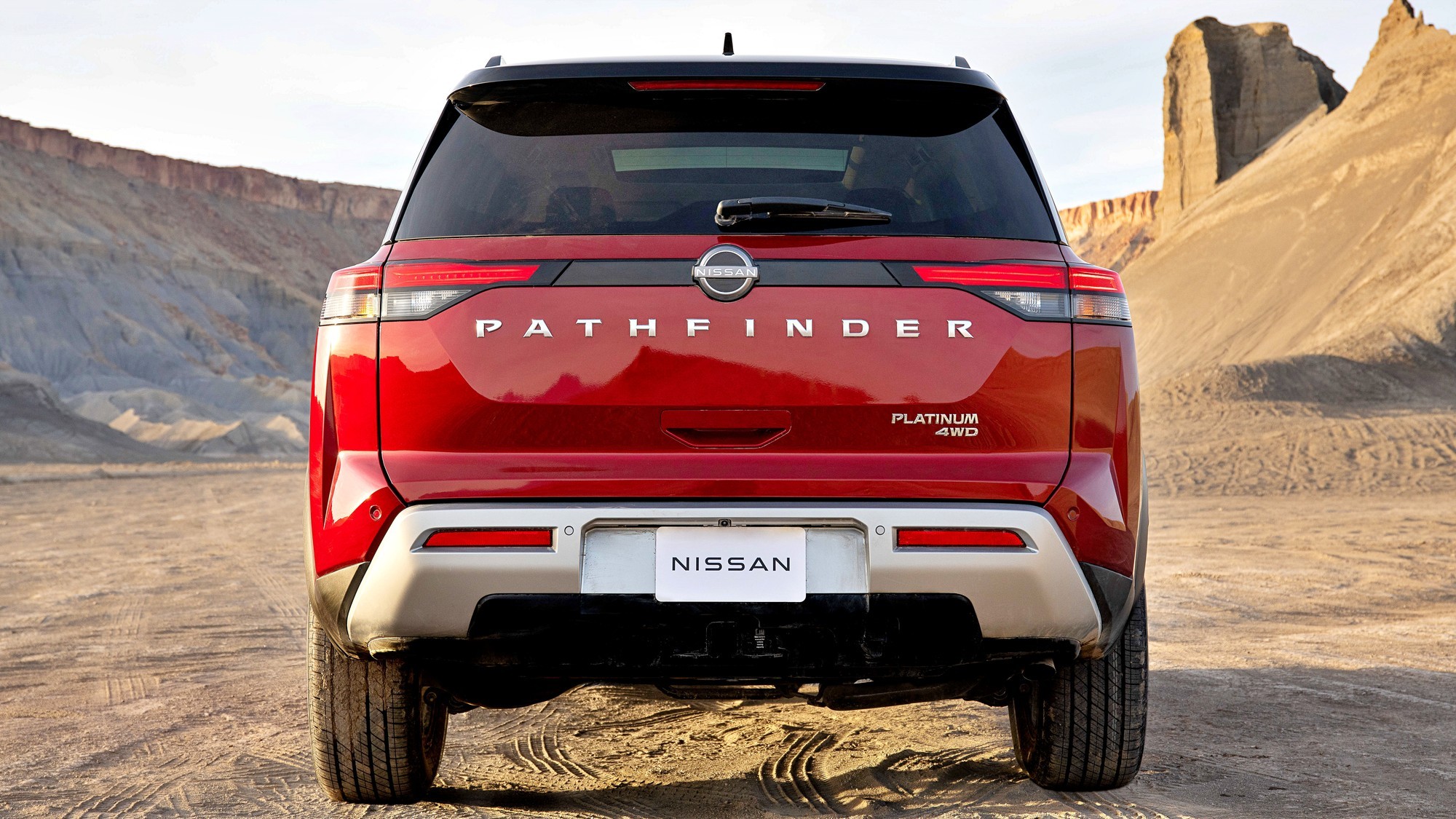 Новый Nissan Pathfinder: без CVT, на старой платформе и с хорошими перспективами в РФ