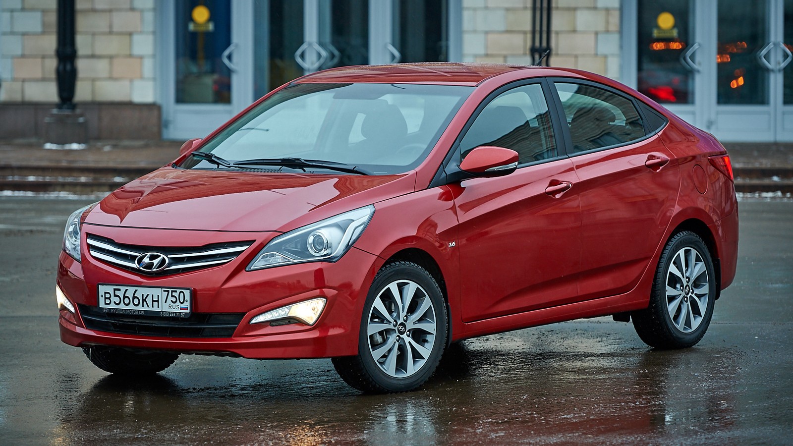 На фото: Hyundai Solaris