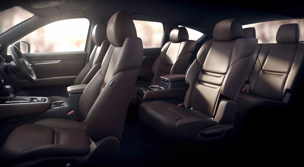 Официальный тизер нового Mazda CX-8
