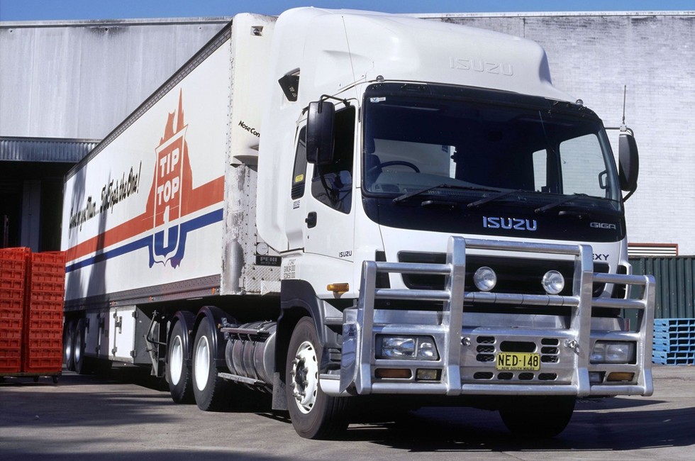 isuzu giga exy 1