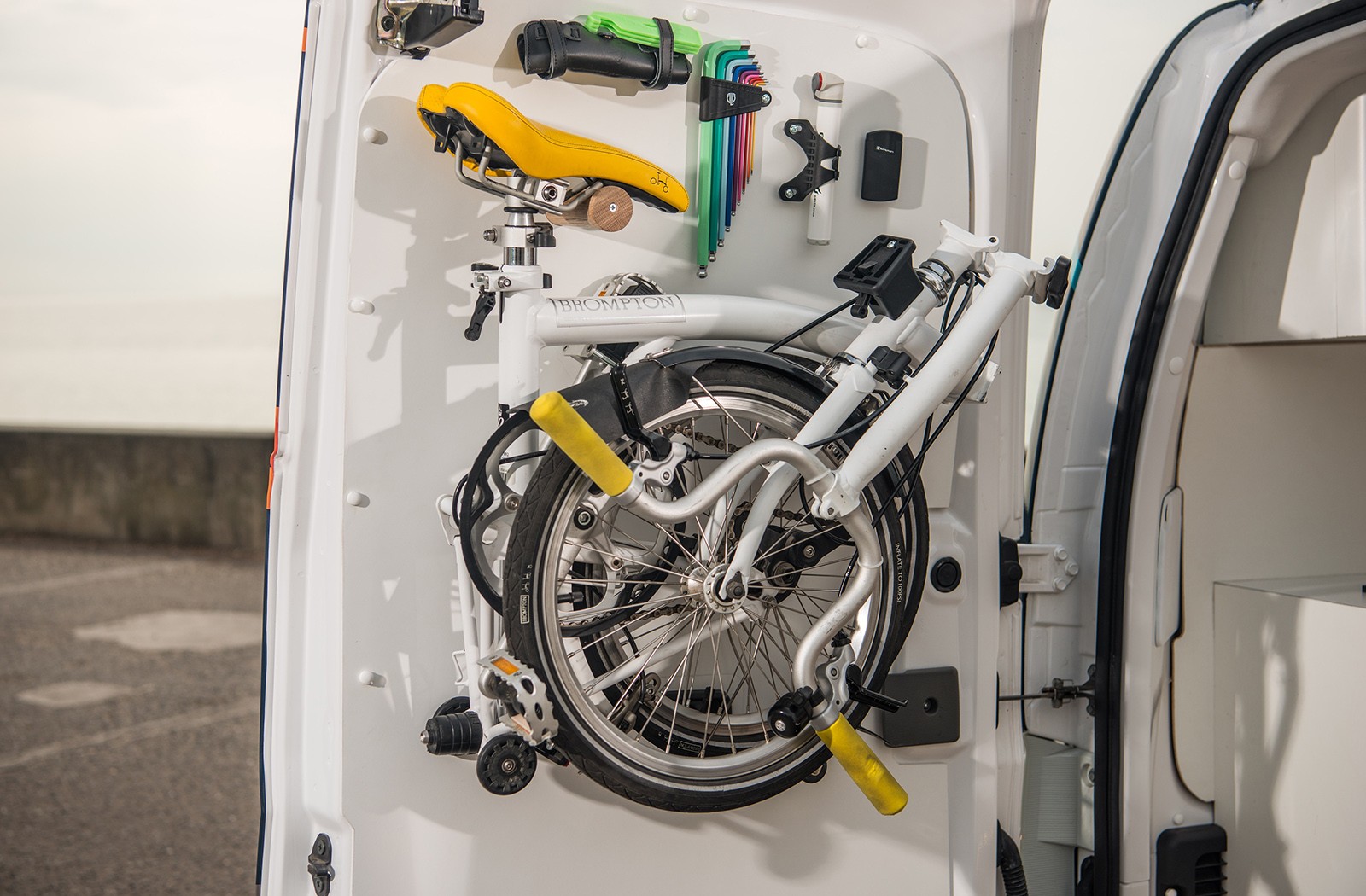 The future of working: Nissan e-NV200 WORKSPACe is the world’s