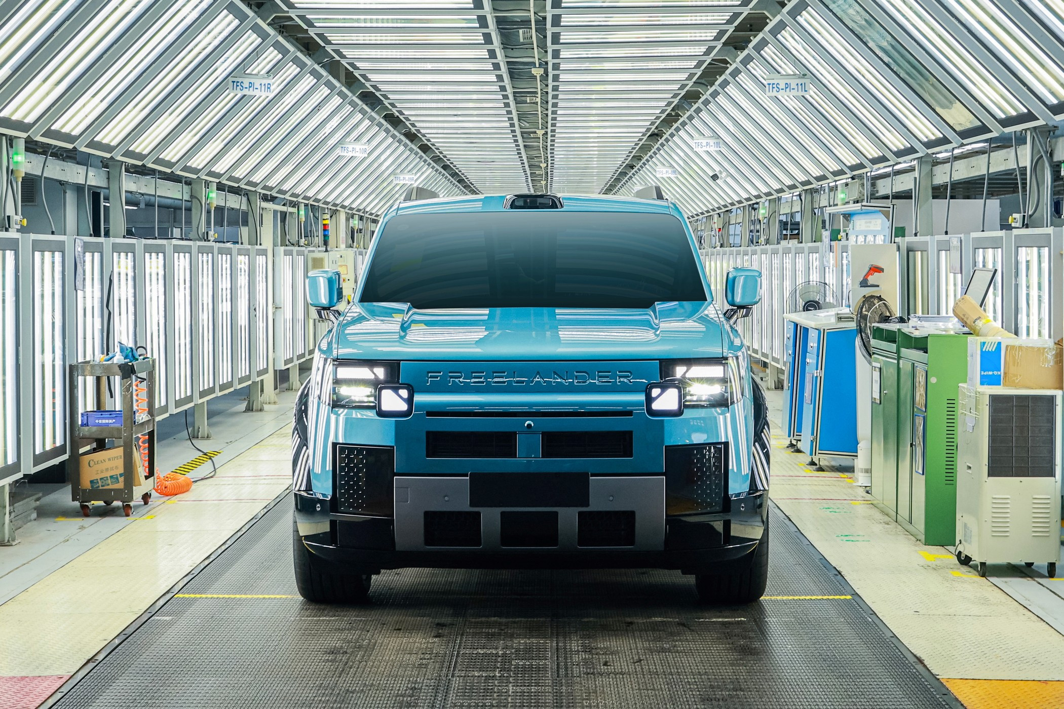 Большой кроссовер Freelander 8 из Китая: старт производства и глобальные амбиции
