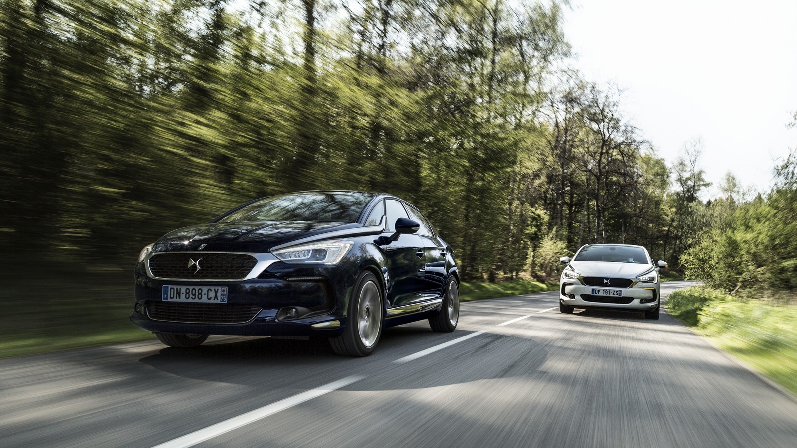На фото: DS 5 '2015–н.в.