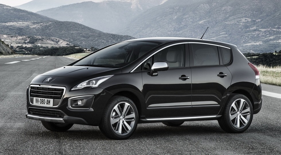 На фото: Peugeot 3008 первого поколения