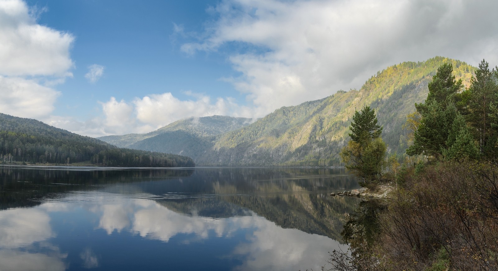 Autumn month of September on the Yenisei