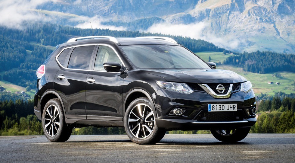 На фото: Nissan X-Trail