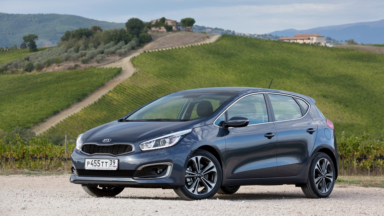 На фото: Kia cee