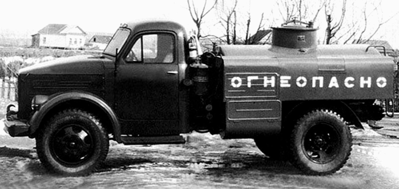 Гражданские волонтёры: послевоенные грузовики в Советской армии