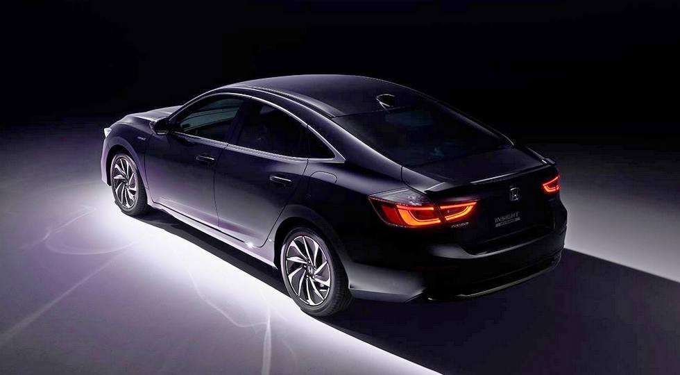 Новый Honda Insight для японского рынка
