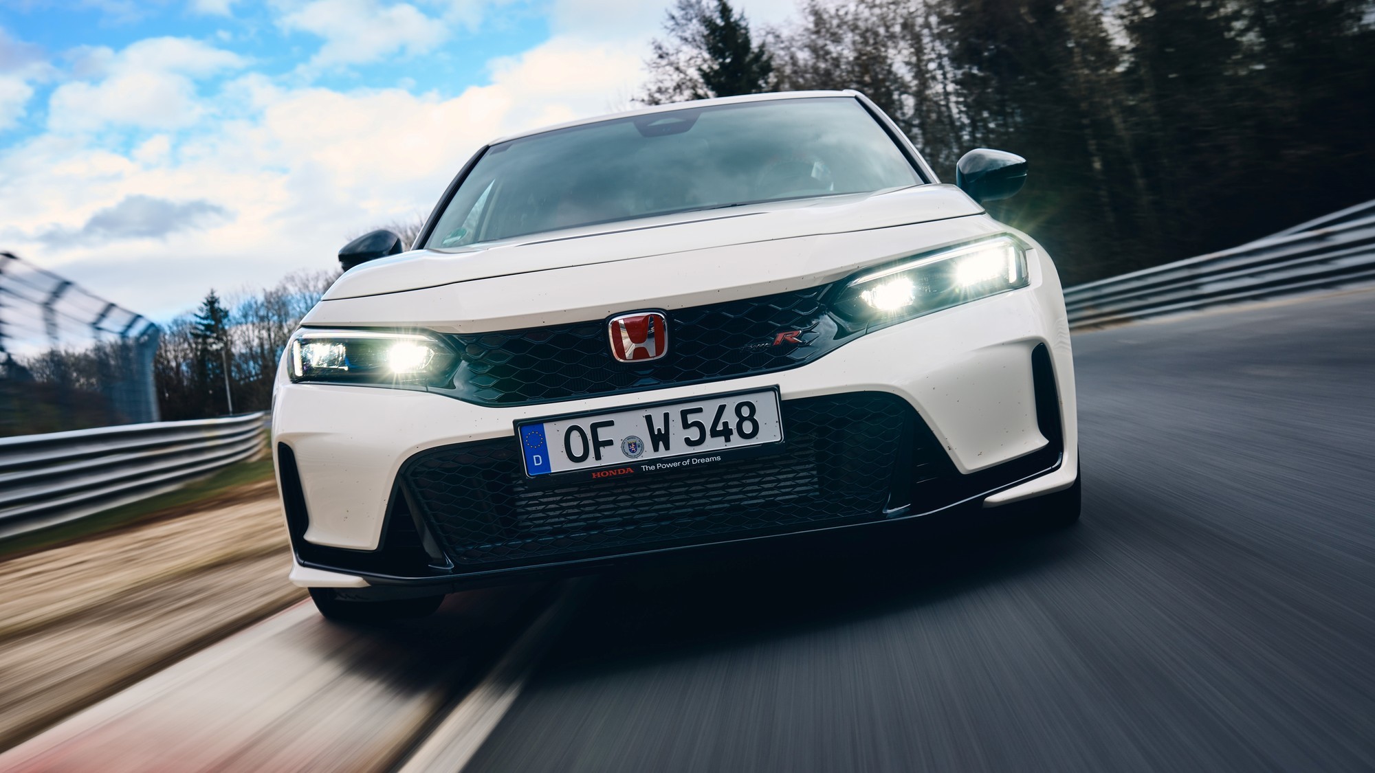 Honda Civic Type R вновь стал самым быстрым переднеприводным автомобилем  Нюрбургринга | Курский автомобильный портал NewAuto46.ru