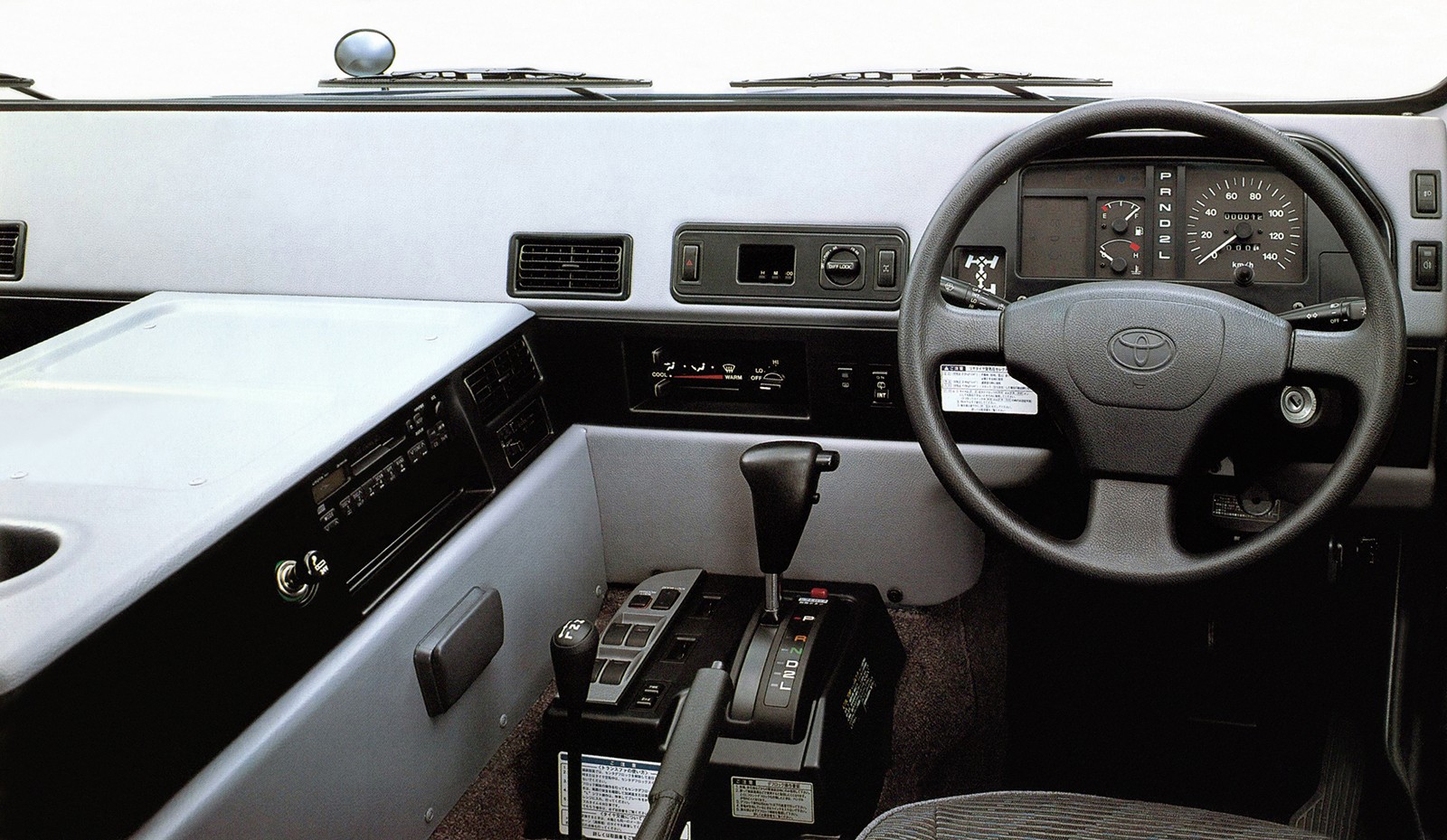 Когда Hummer – это слишком банально: стоит ли покупать Toyota Mega Cruiser за 3 миллиона
