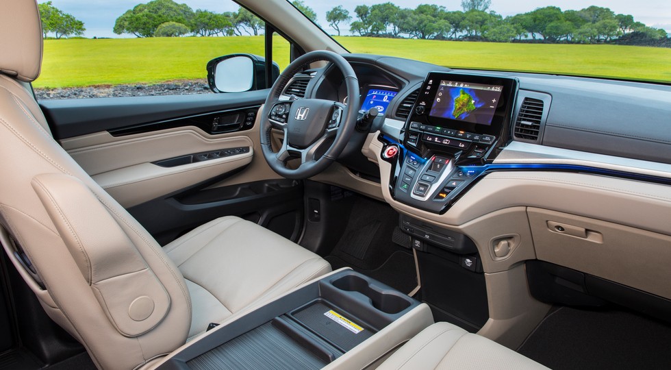 Обновлённый минивэн Honda Odyssey предупредит о забытых пассажирах