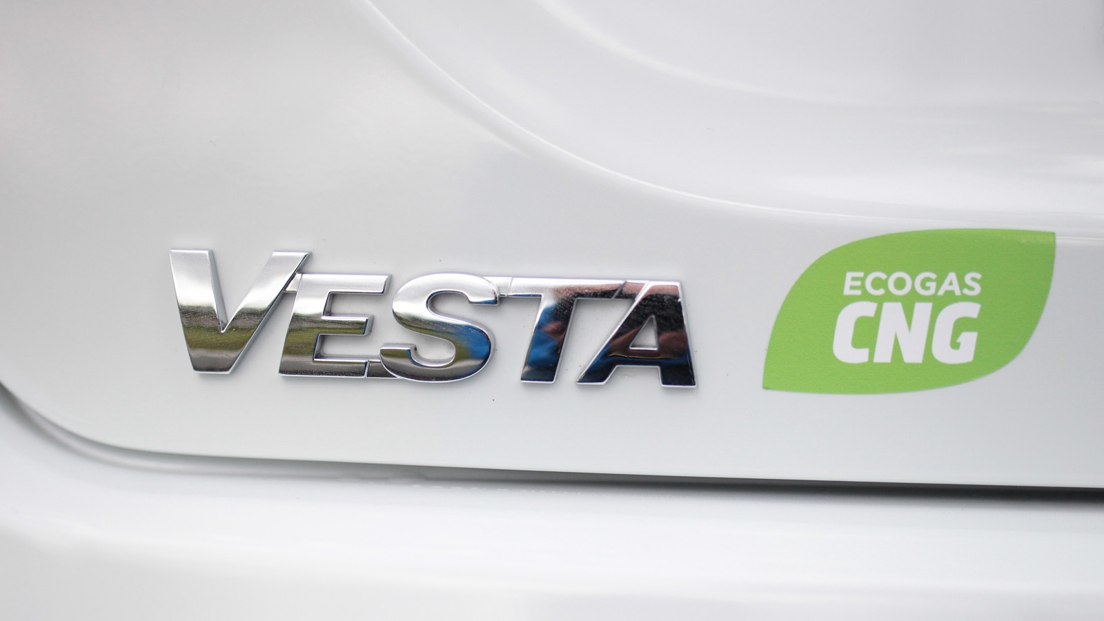 Логотип лады весты. Vesta надпись.