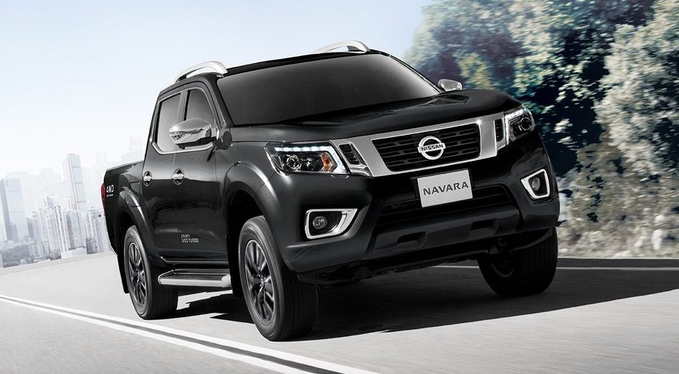 Новый пикап Nissan Navara сбросил камуфляж: в стиле Titan, пока без светодиодных «подков»