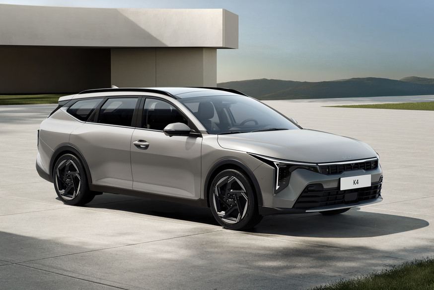 Семейство Kia K4 пополнил универсал: официальные фото