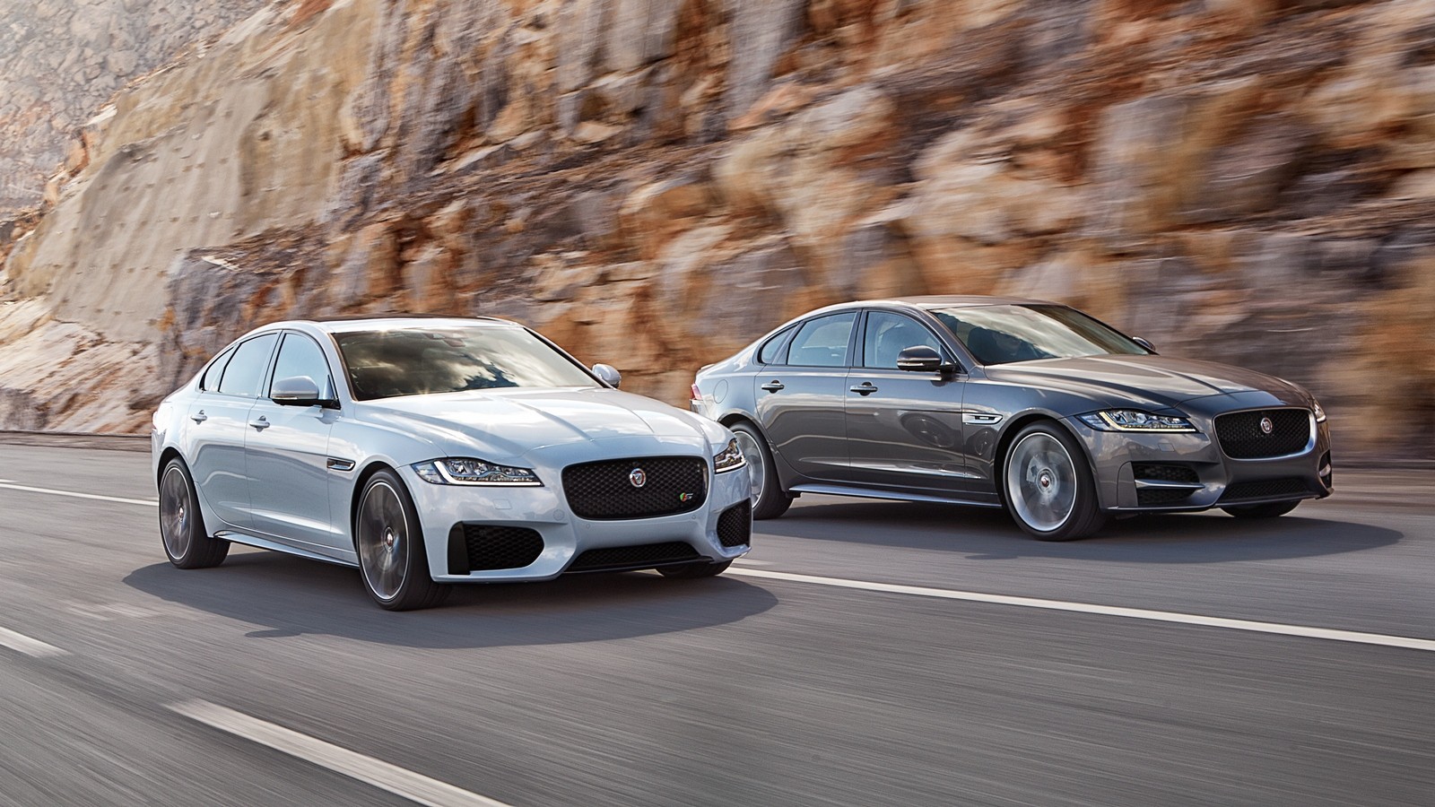 На фото: Jaguar XF '2015–н.в.