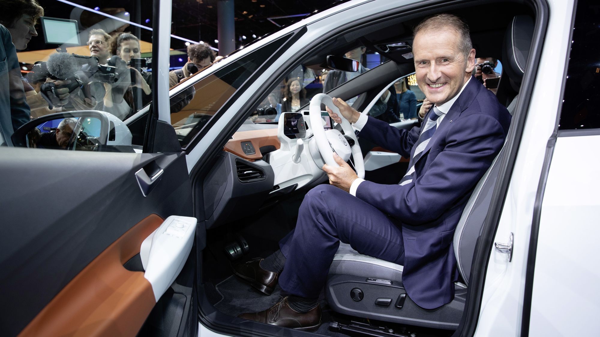 Пойдёт в народ: глава Porsche возглавит марку Volkswagen