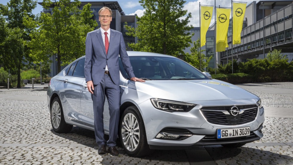 Глава Opel Михаэль Лошеллер