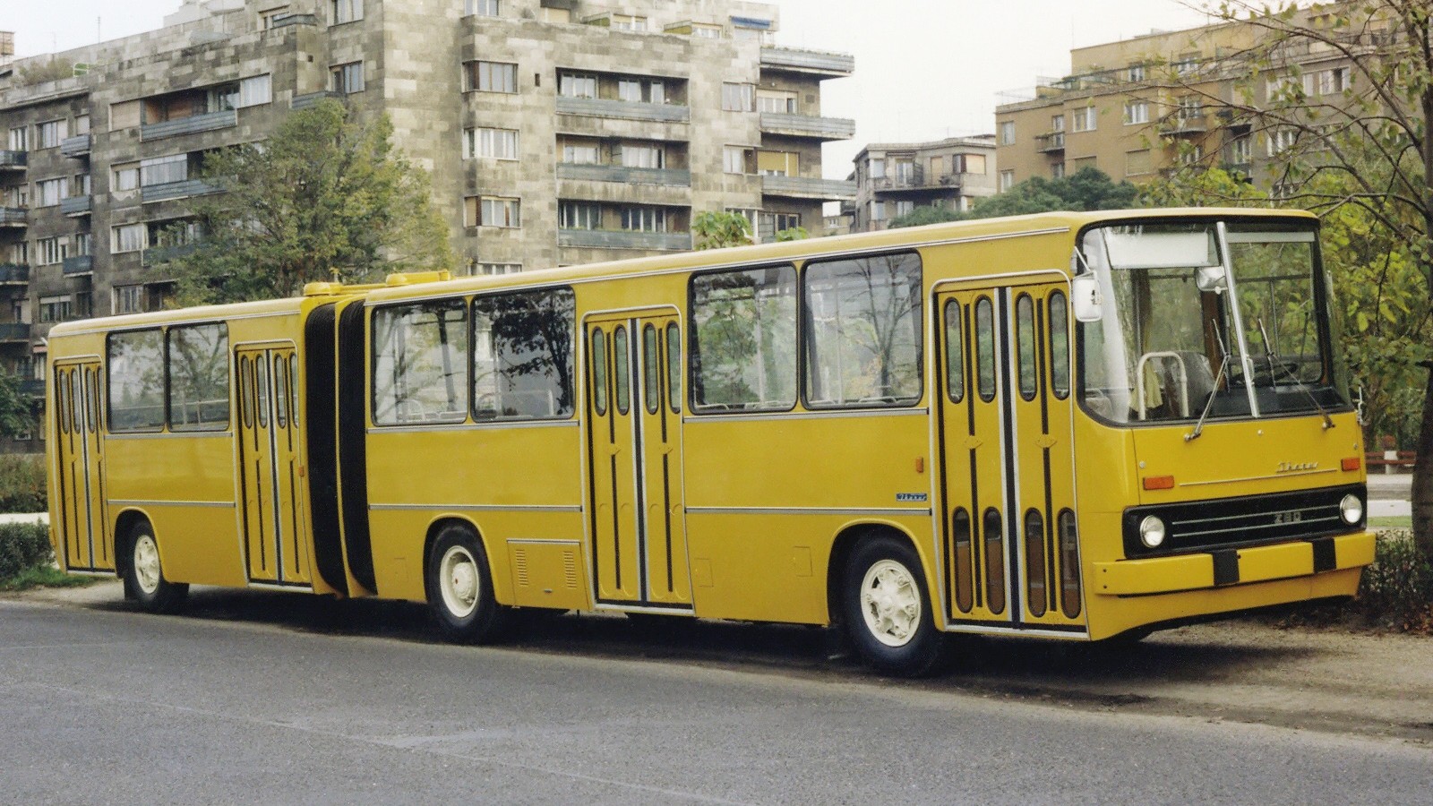 На фото: Ikarus 280 '1971–2003