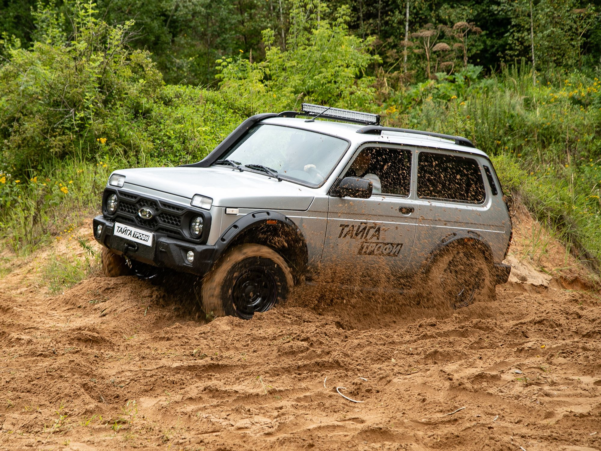 С завода – в грязь: тест-драйв Нива Тайга компании Промтех
