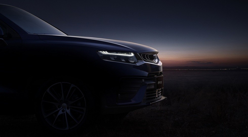 Китайский паркетник geely