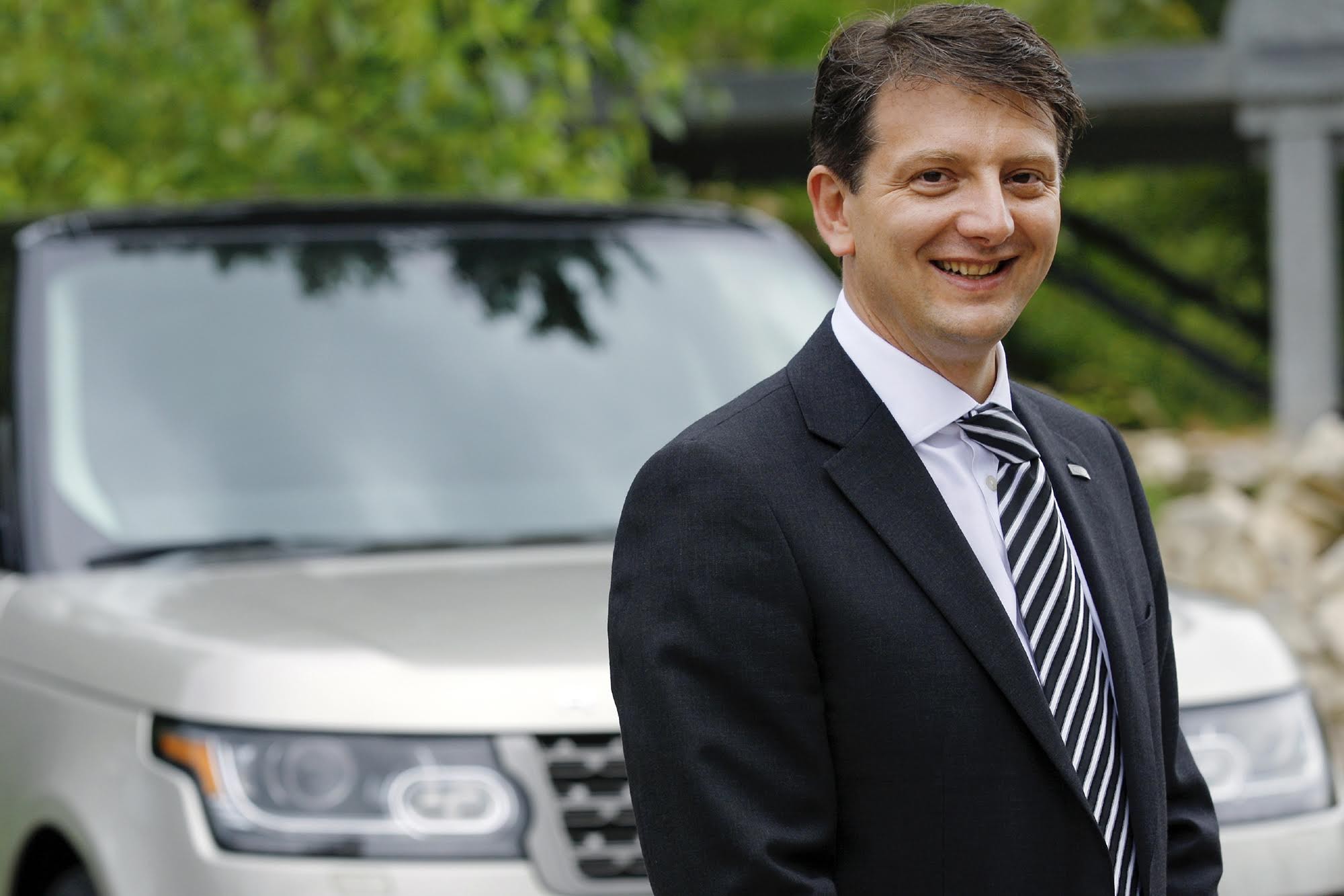 Чистка в Jaguar Land Rover продолжается: в отставку ушёл главный инженер Ник Роджерс
