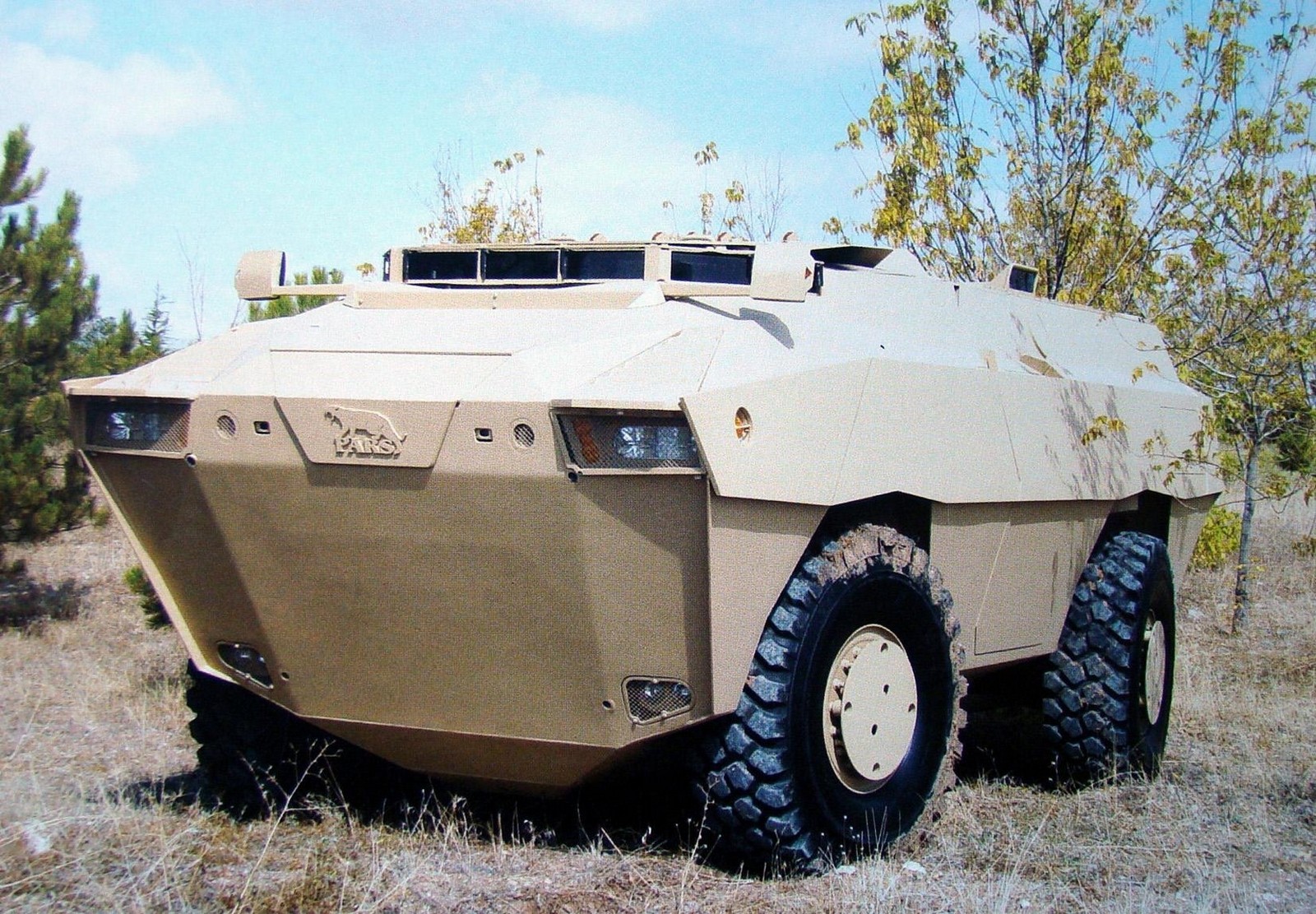Базовый двухосный модуль FNSS Pars 4х4 мощностью 300–450 л.с.