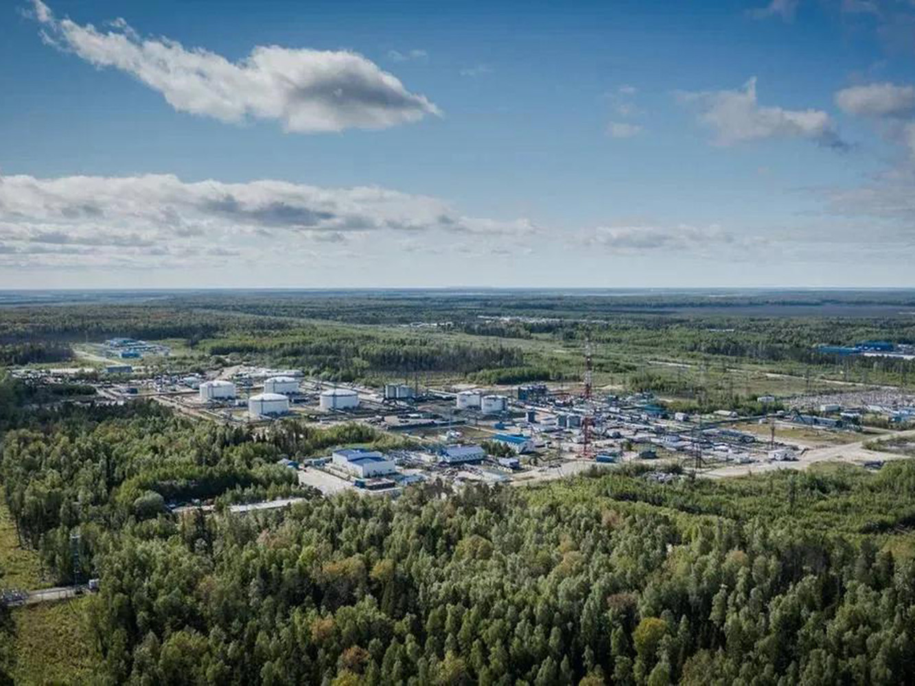 Беспилотные грузоперевозки запустили на месторождениях Югры