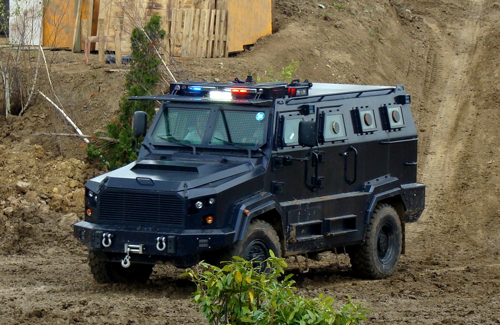 12-местный бронетранспортер Streit Gladiator на демонстрационном показе