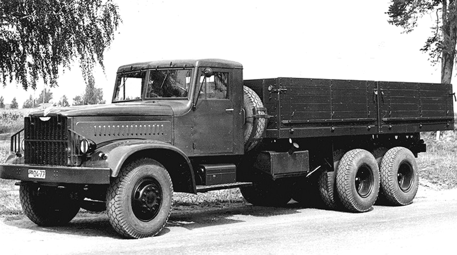 ЯАЗ, КрАЗ и двухтактные дизели: послевоенная тяжёлая автотехника для Советской армии
