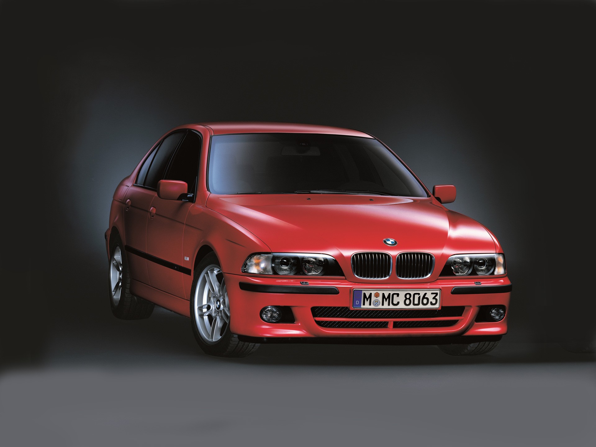 Ангельские глазки, российская сборка и заводская броня: мифы и факты о BMW 5 series E39