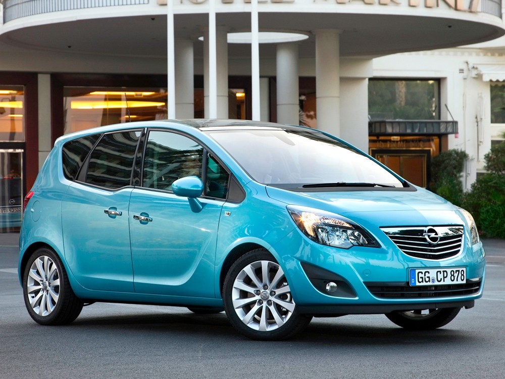 Opel отзывает в России компактвэны Meriva.