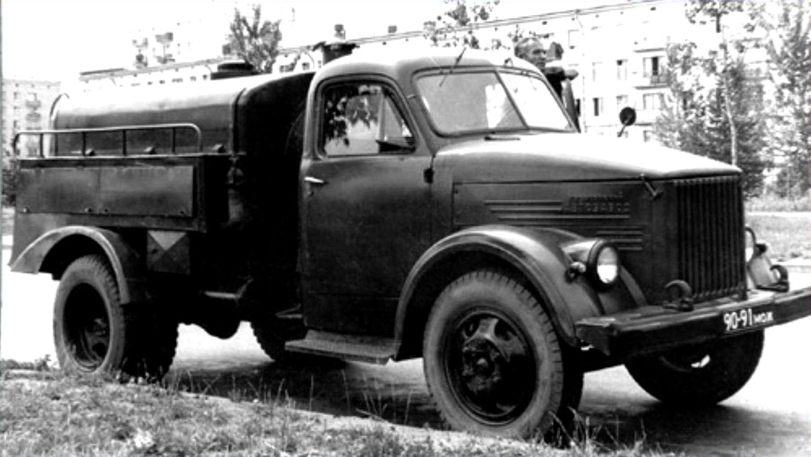 Гражданские волонтёры: послевоенные грузовики в Советской армии