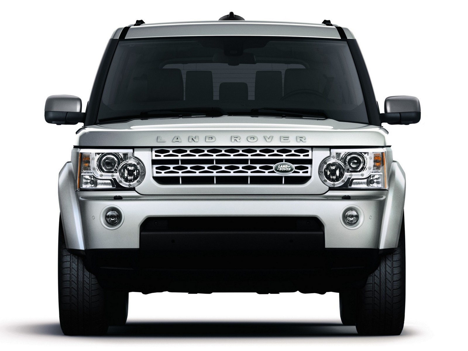 Риски дизеля и мощь бензина: стоит ли покупать Land Rover Discovery IV за 2,5 миллиона