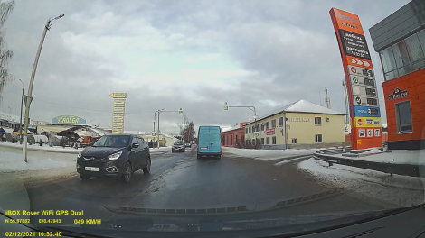 «Гляжусь в тебя, как в зеркало…»: обзор комбо-устройства iBOX Rover WiFi GPS Dual
