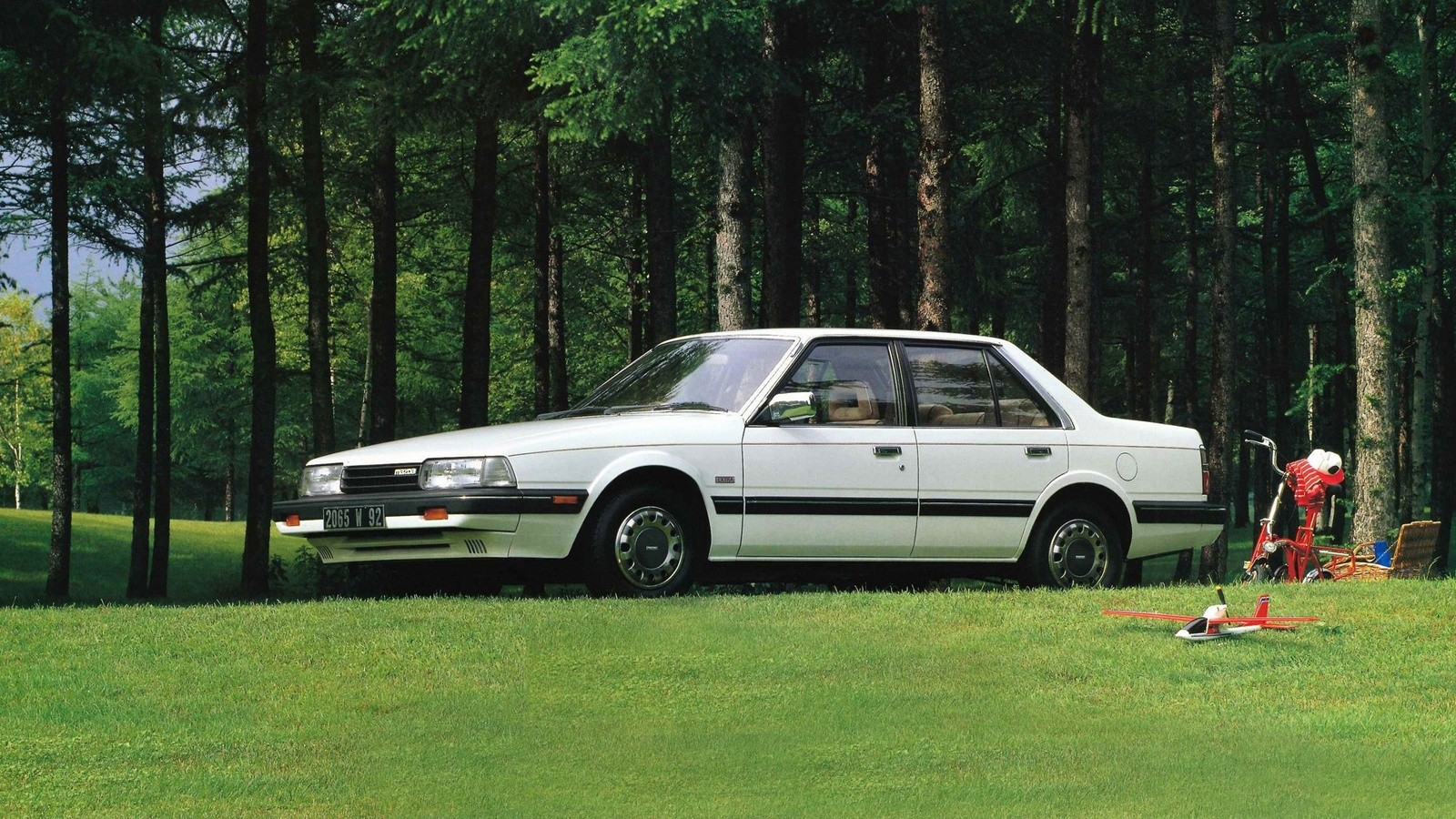 Mazda Capella Sedan '09.1982–87