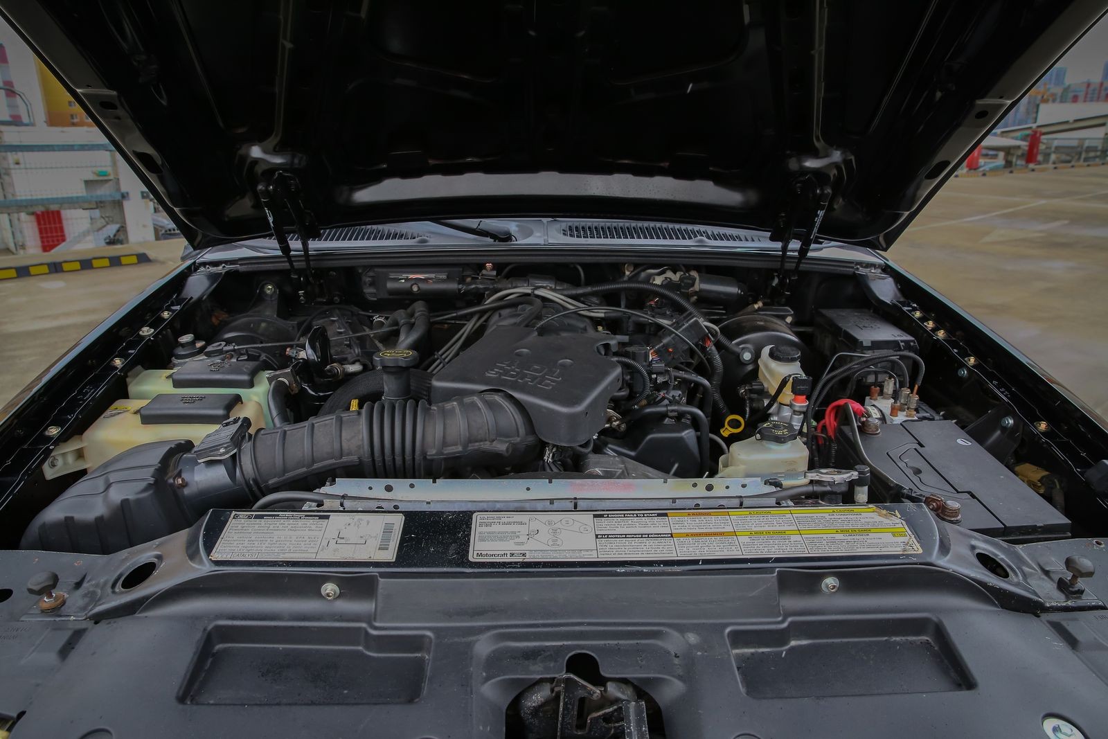 Понижайка, мотор от Мустанга и цена 200 тысяч: опыт владения Ford Explorer Sport Trac